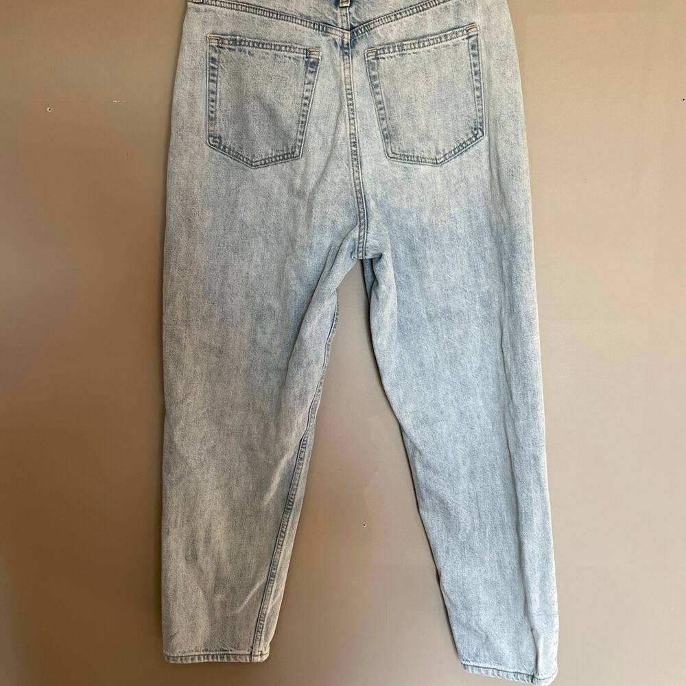 Gap Mom Jean - Picture 2 of 9